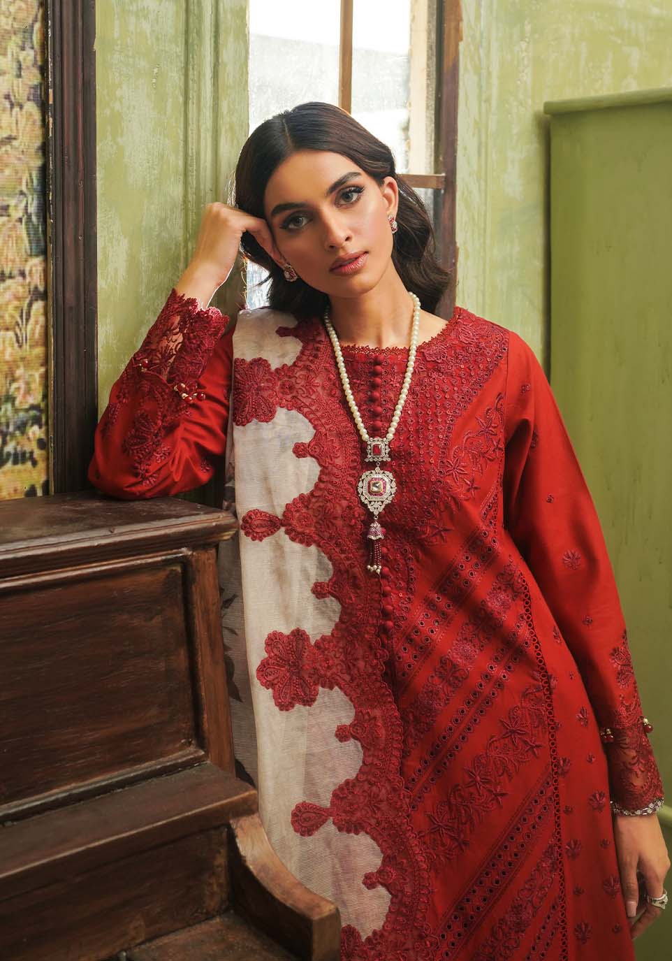 Zarqash | Tresor Luxury Lawn 24 | ZQT 007 ROSALINE - Riwayat-e-khas