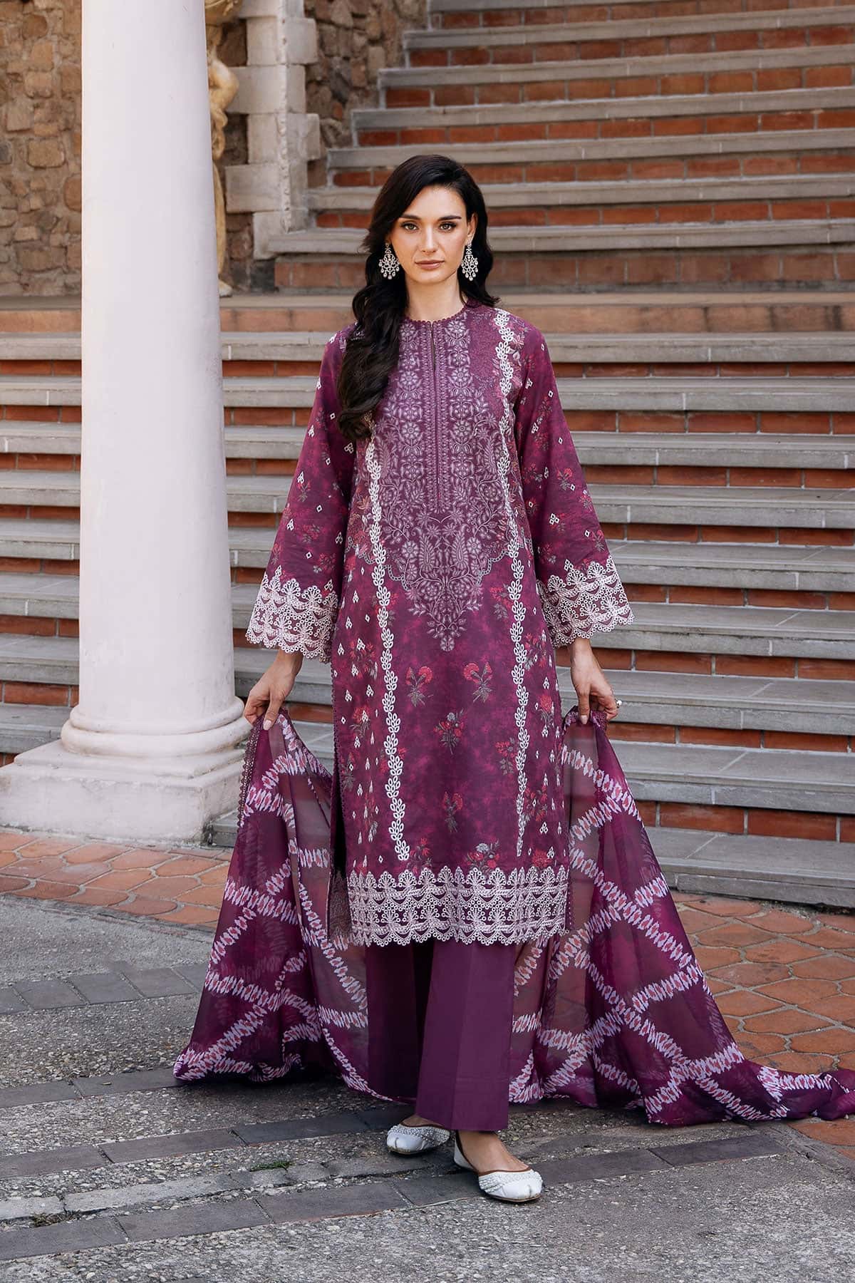 Afrozeh | Damask The Holiday Edit 25 | Anisa A - Riwayat-e-Khas