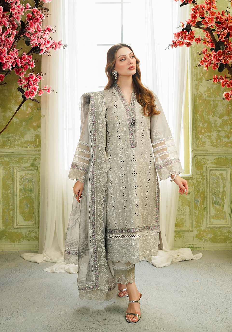 Zarqash | Tresor Luxury Lawn 24 | ZQT 002 ROSEMARY - Riwayat-e-khas