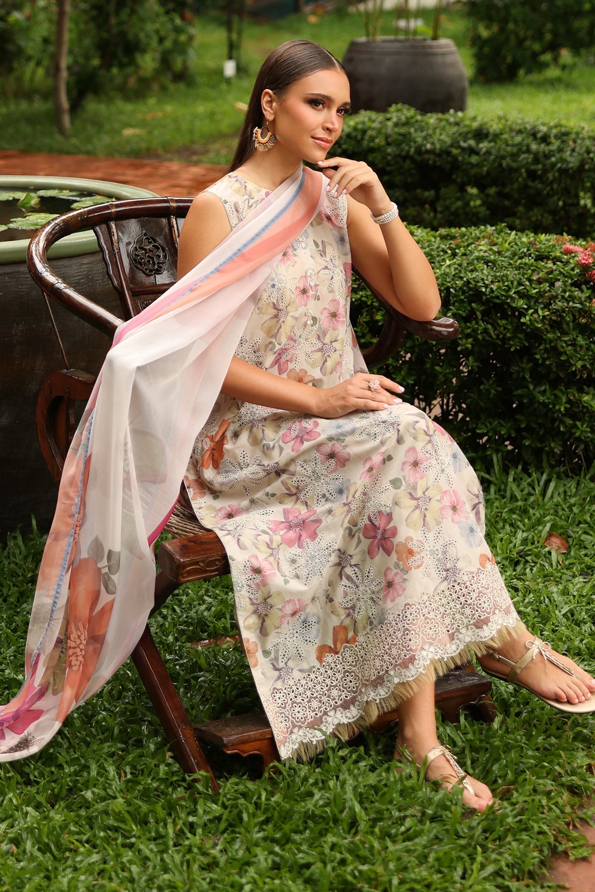 Baroque | Embroidered Lawn | SF-4246