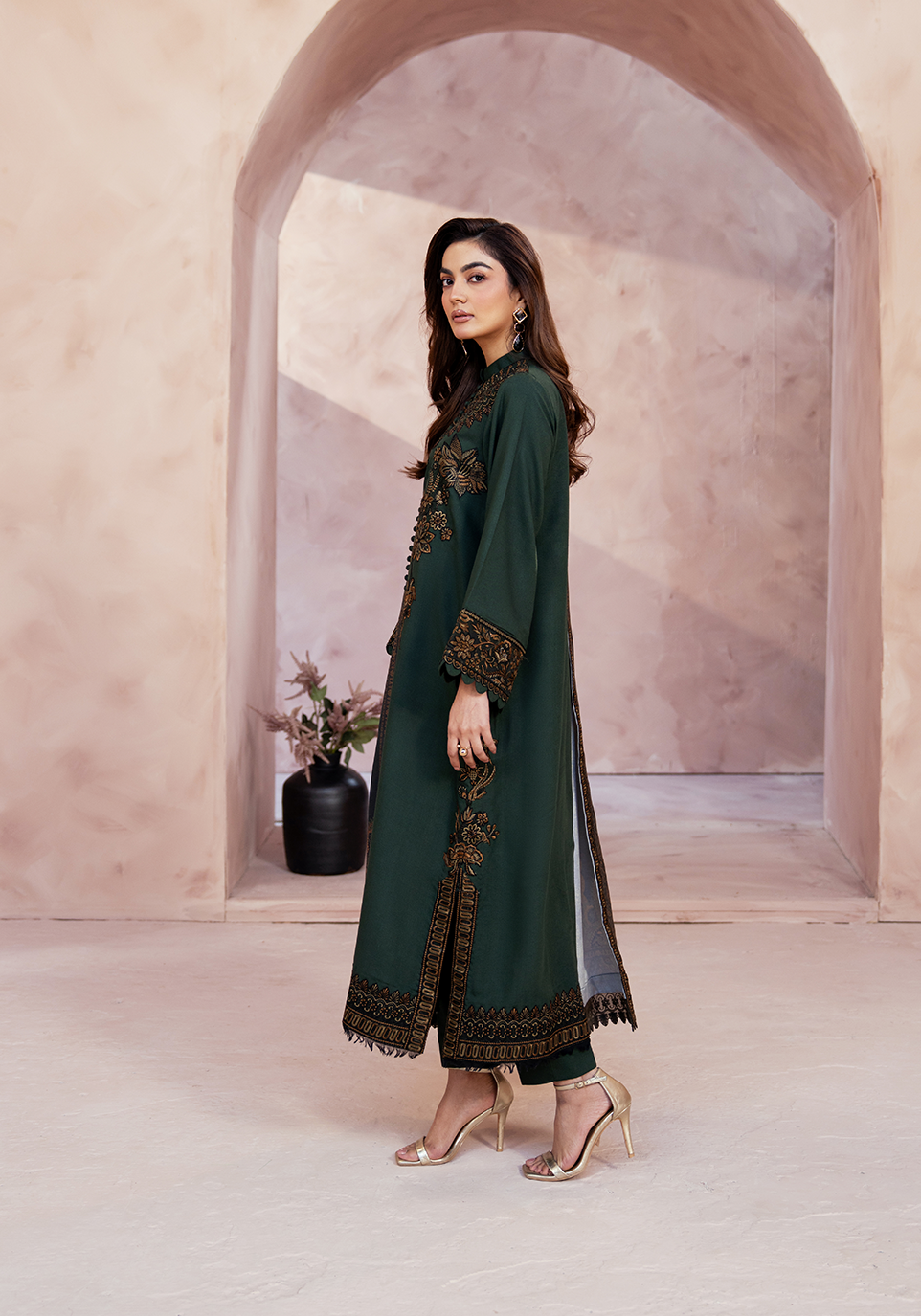 Zarqash | The Winter Luxe Pret | MOSS POISE