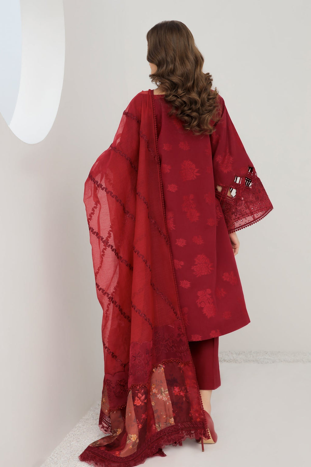 Baroque | Embroidered Lawn | SF-300