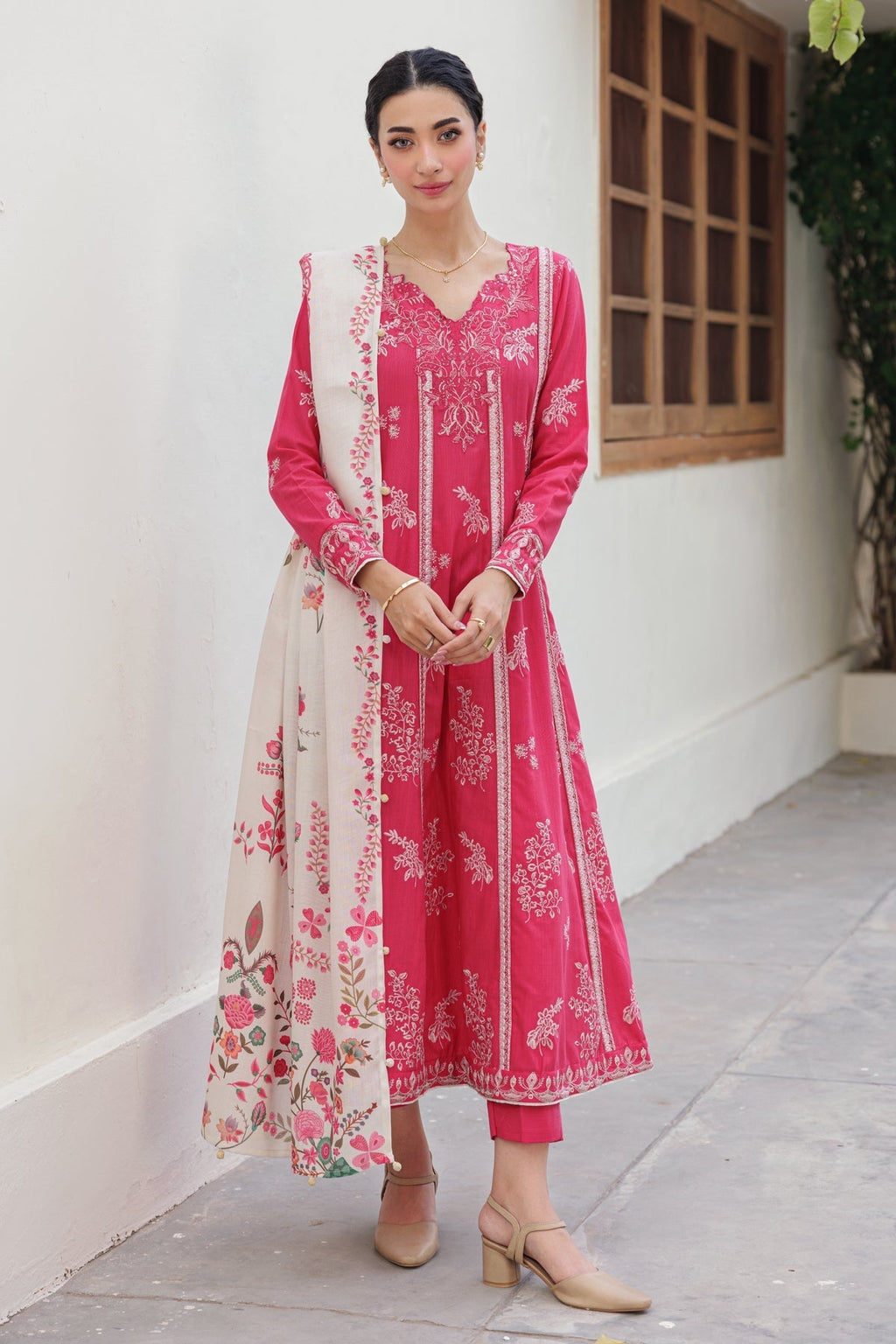 Xenia Formals | Winter Slub 25 | DAIVI