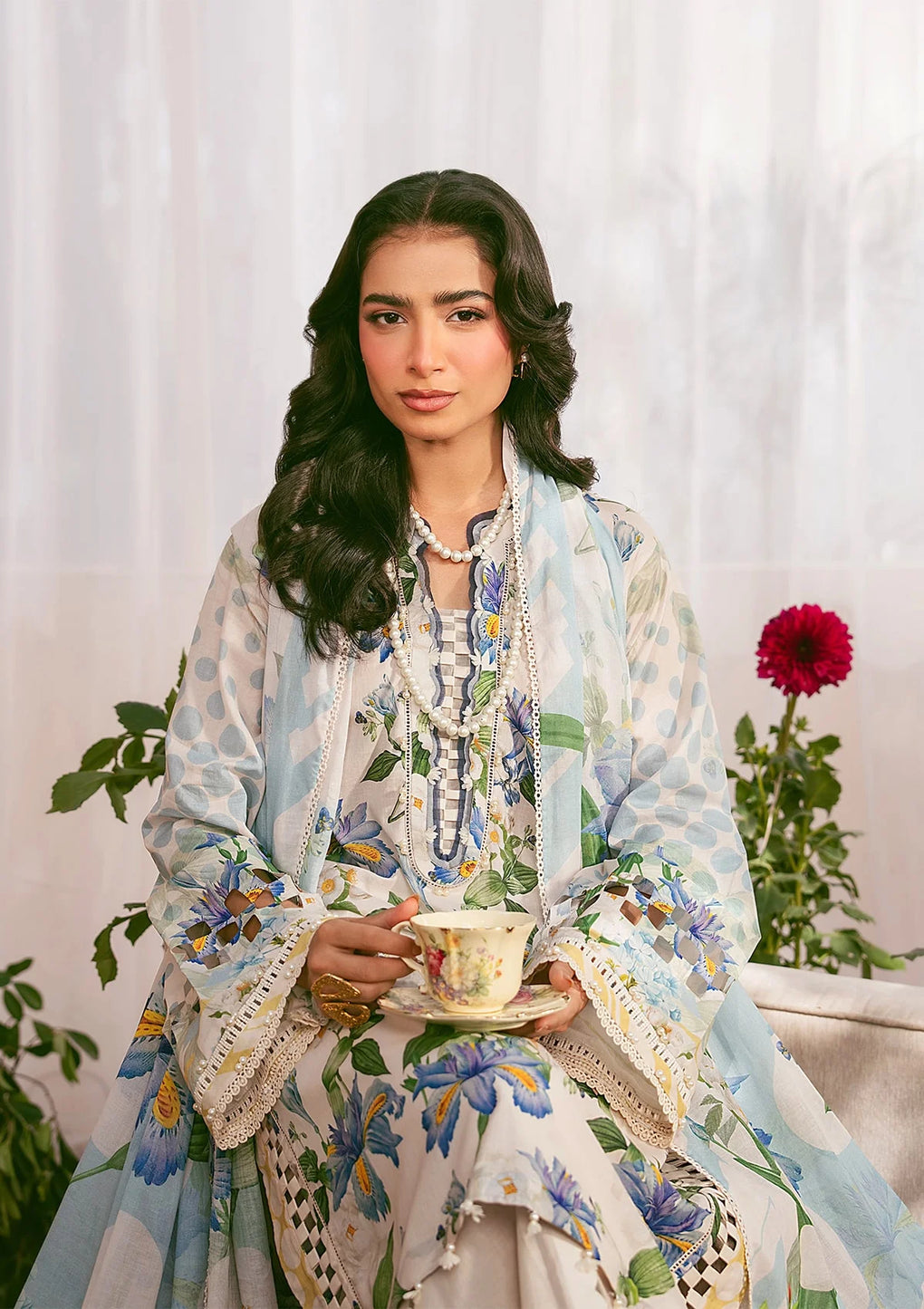 Elaf Premium | Prints 25 | EPS-6A IVORY PETALS