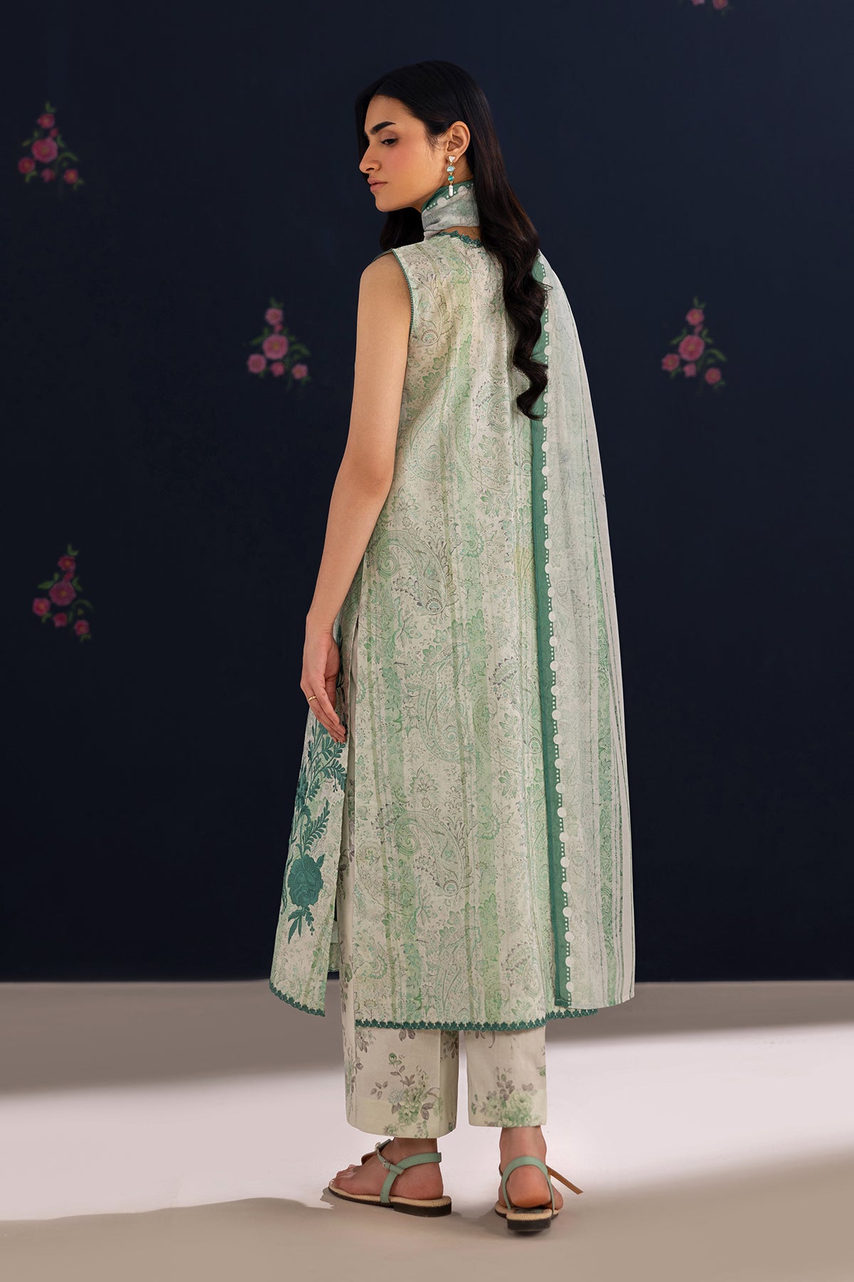 Baroque | Embroidered Lawn | SF-4456