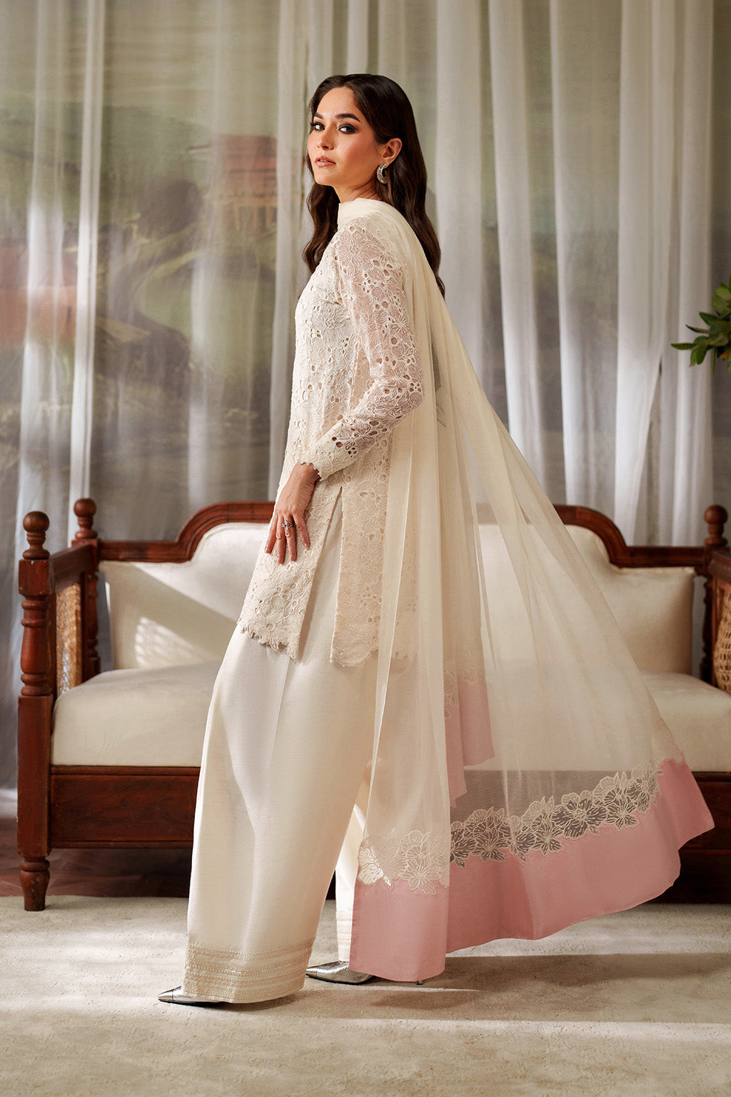 Iznik | Exclusive Formals | UE-532 Embroidered Chiffon