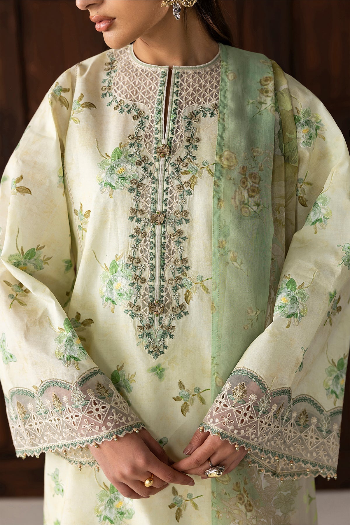 Baroque | Embroidered Lawn | SF-4420