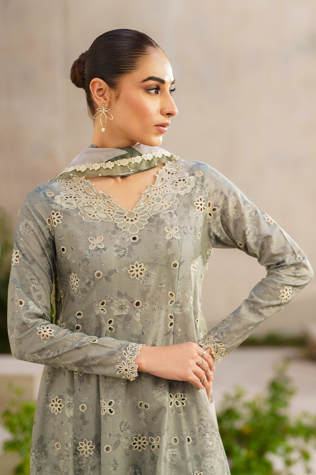 Iznik | Festive lawn 24 | SFL-10 - House Of Anaya