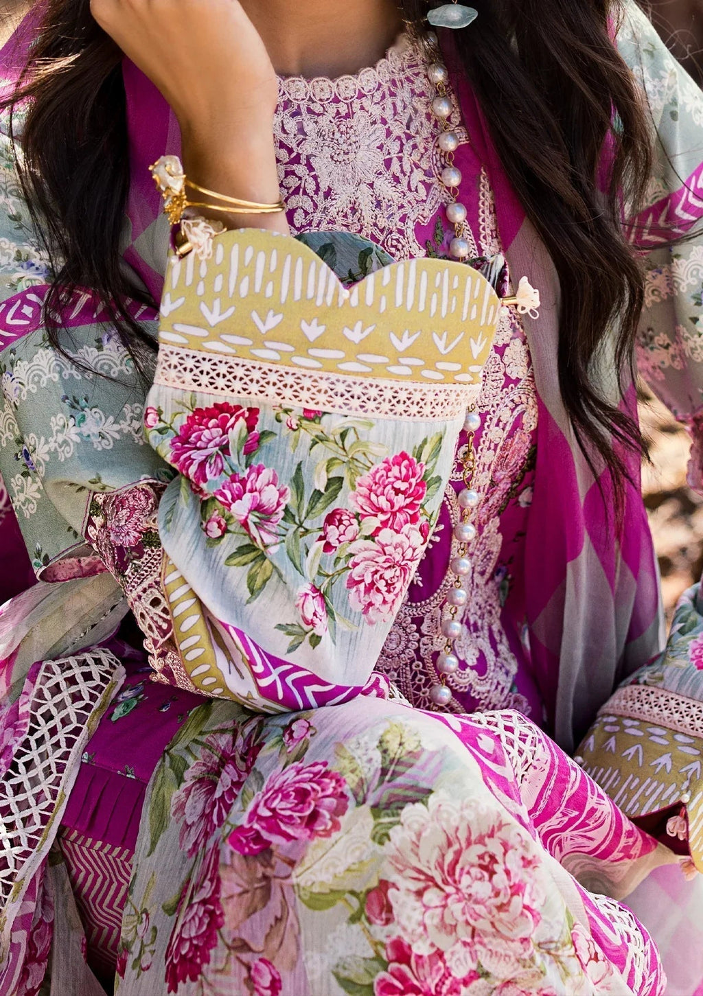 ELAF Signature Embroidered Lawn 3Pc Suit ESL-04B ENCHANTMENT