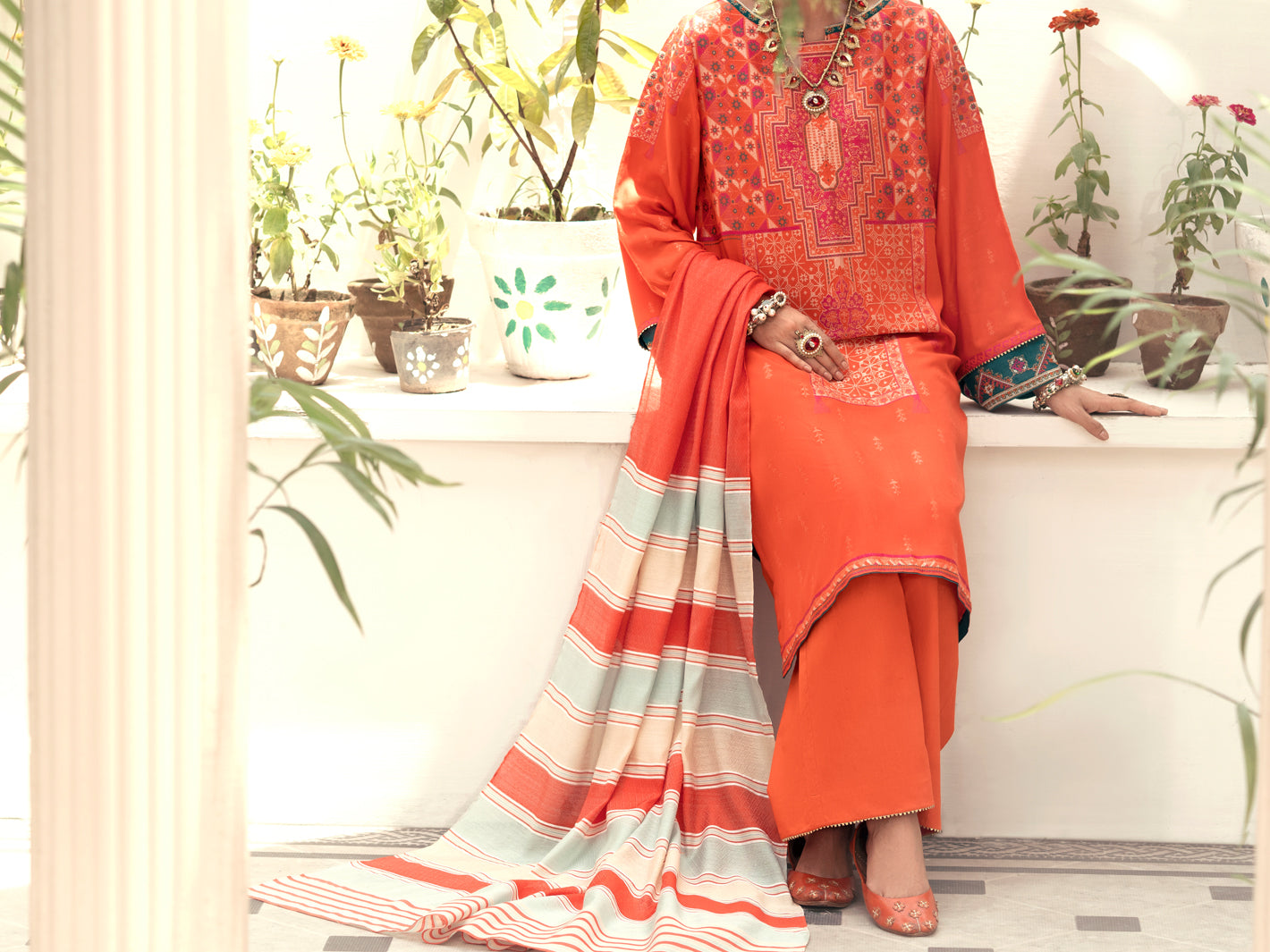 Almirah | Luxury Edit | AWP-3PS-559