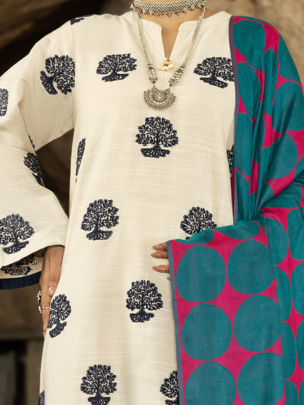 Almirah | Luxury Edit | AWP-3PS-569