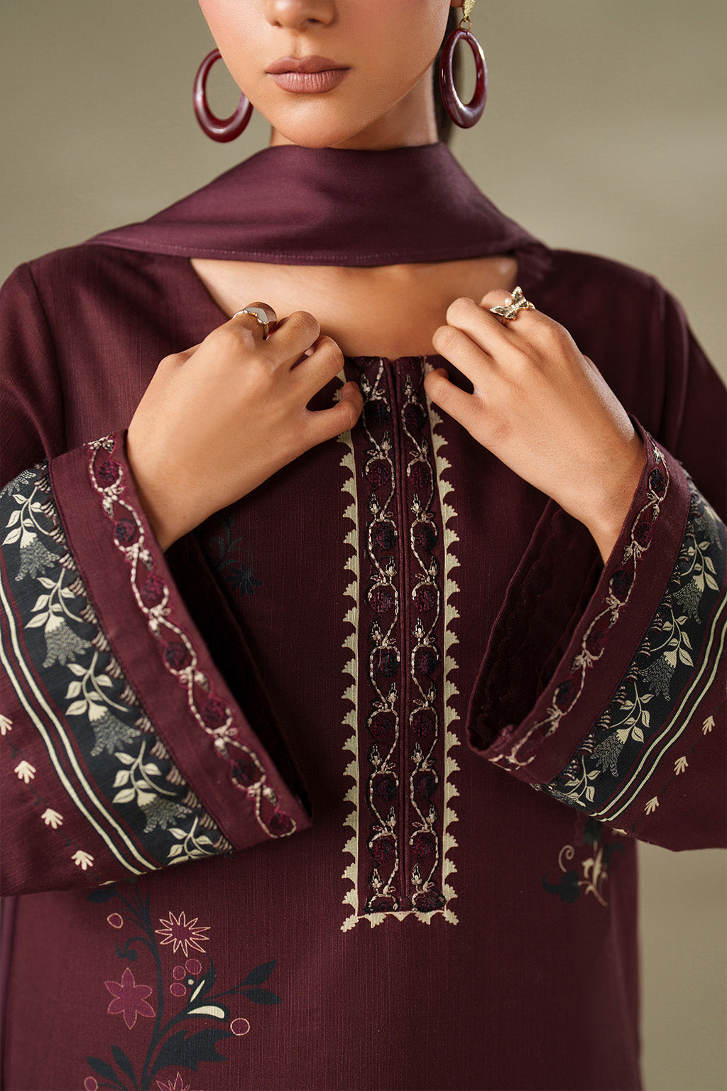 Iznik | Winter Chapter 25 | UE-570 Printed Khaddar
