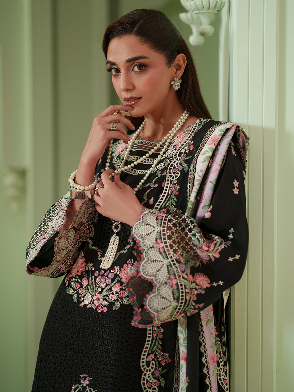 Bin Ilyas | Mashriq Luxury Lawn 26 | D-112-B
