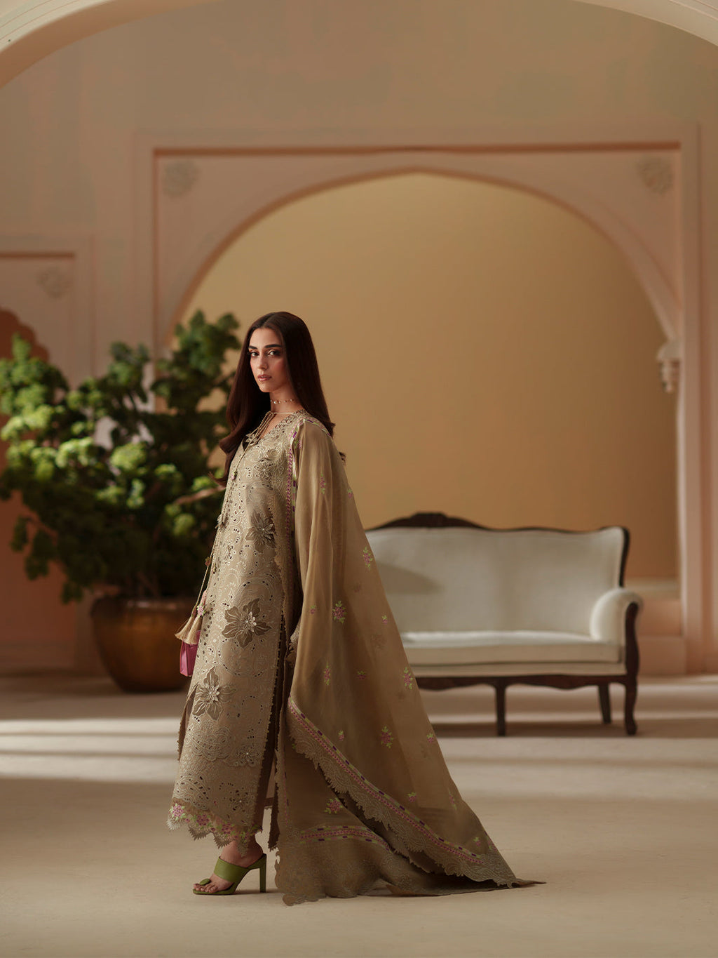 Bin Ilyas | Mashriq Luxury Lawn 26 | D-113-A