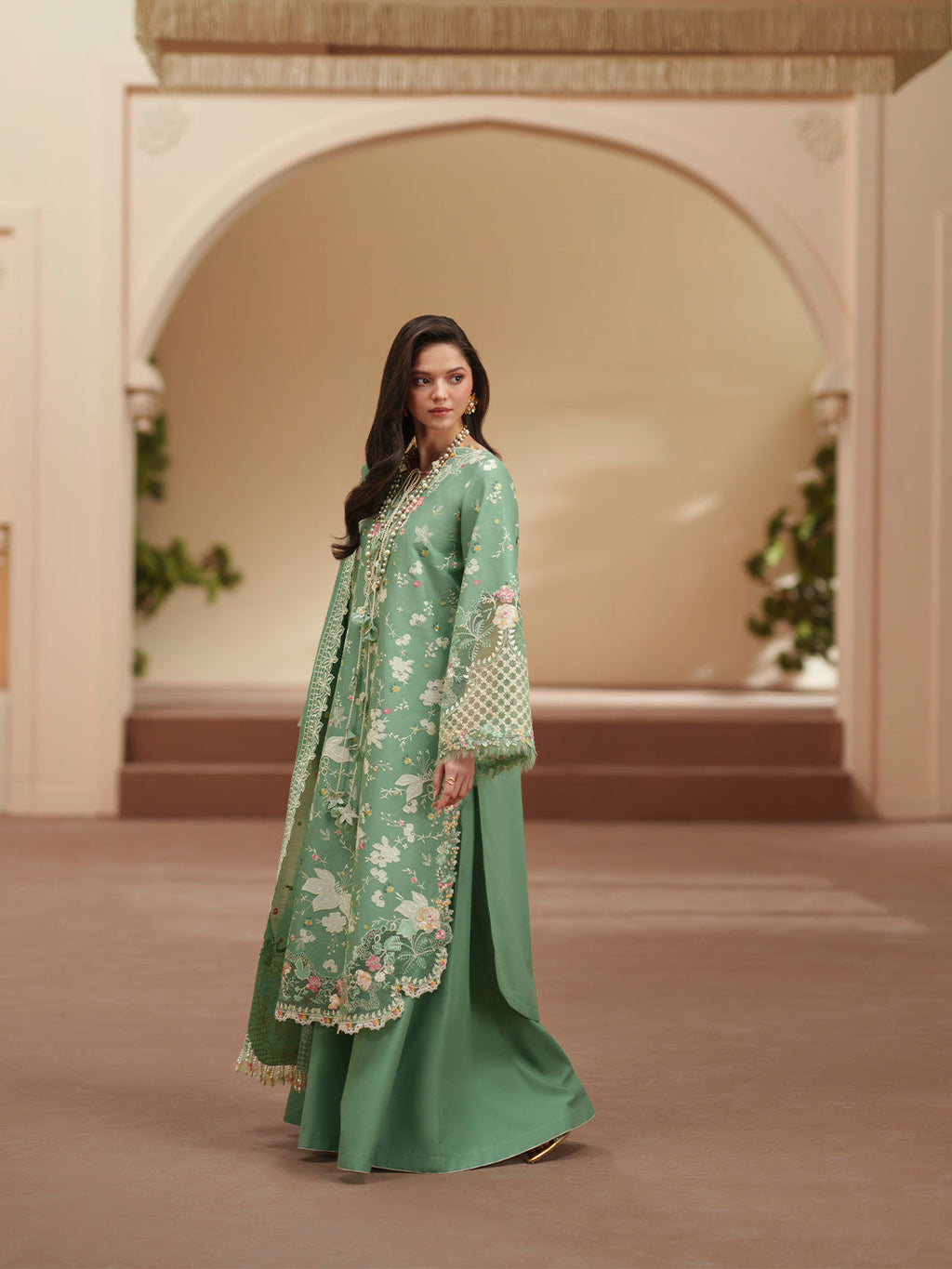 Bin Ilyas | Mashriq Luxury Lawn 26 | D-117-A