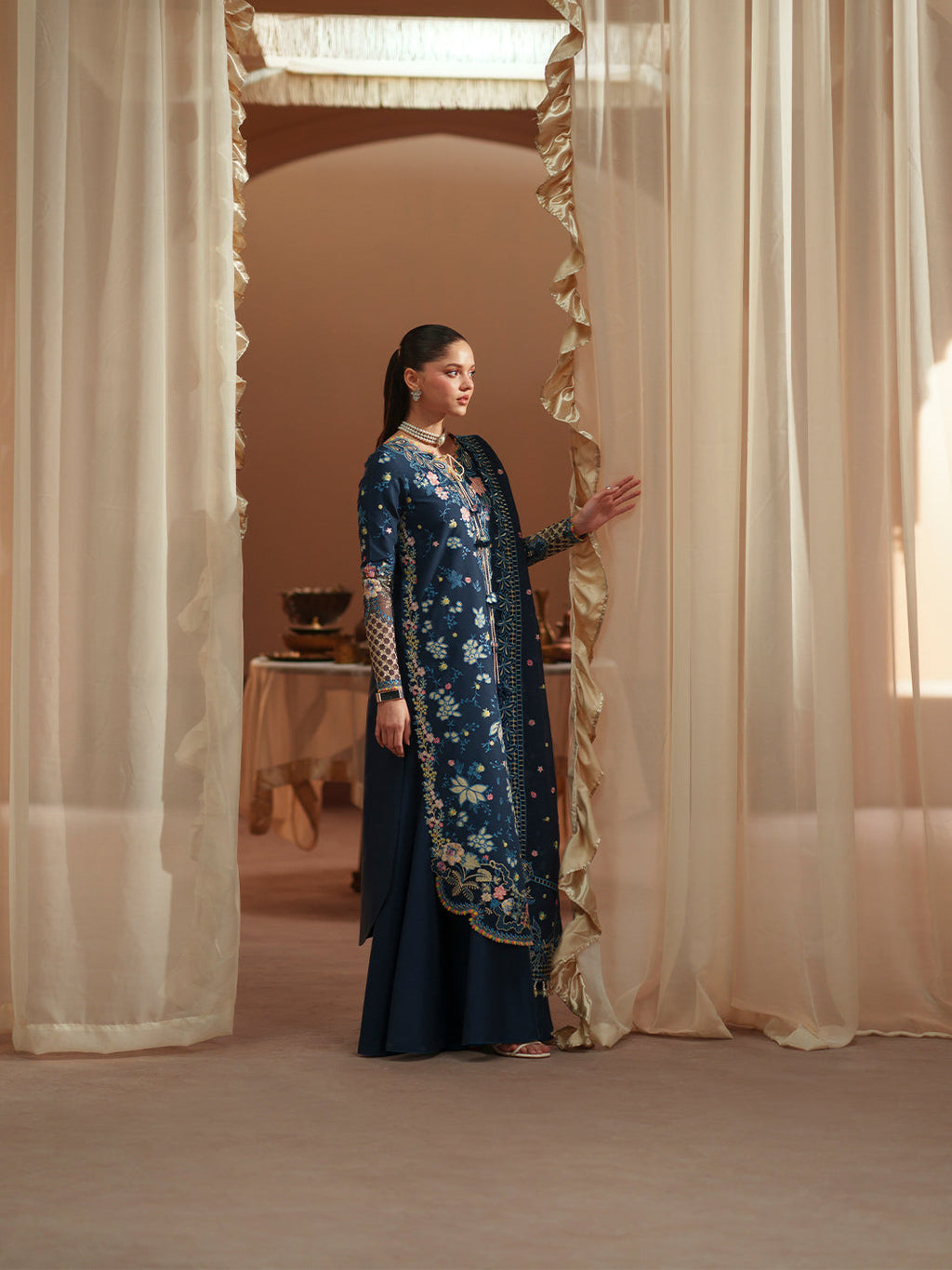 Bin Ilyas | Mashriq Luxury Lawn 26 | D-117-C