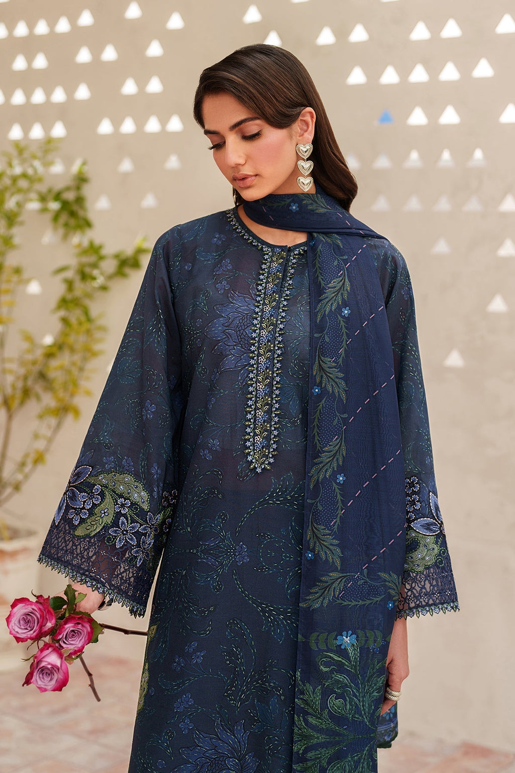 Baroque | Embroidered Lawn | SF-4404