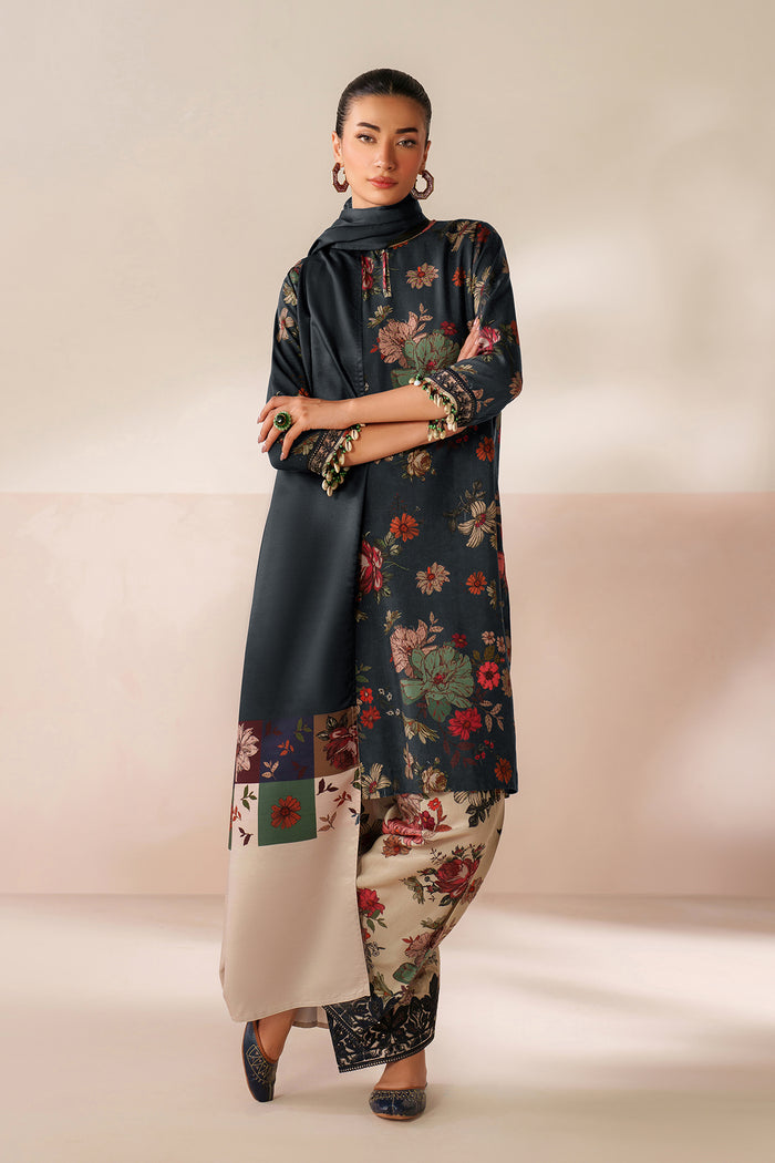 Baroque | Luxury Pret 25 | UF-4294
