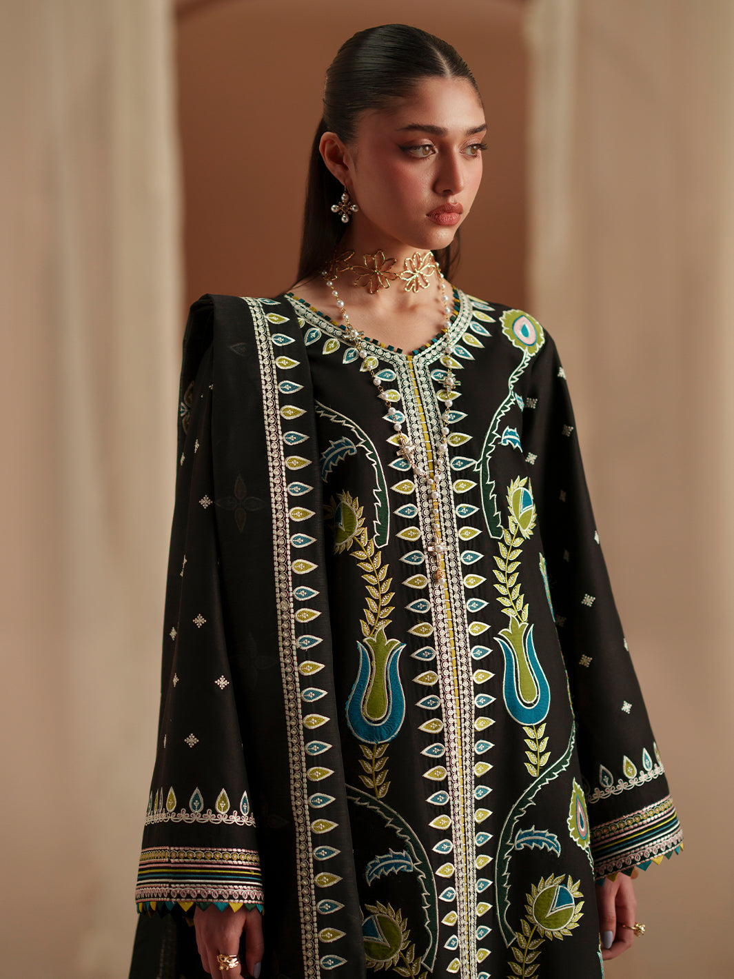 Bin Ilyas | Mashriq Luxury Lawn 26 | D-118-B