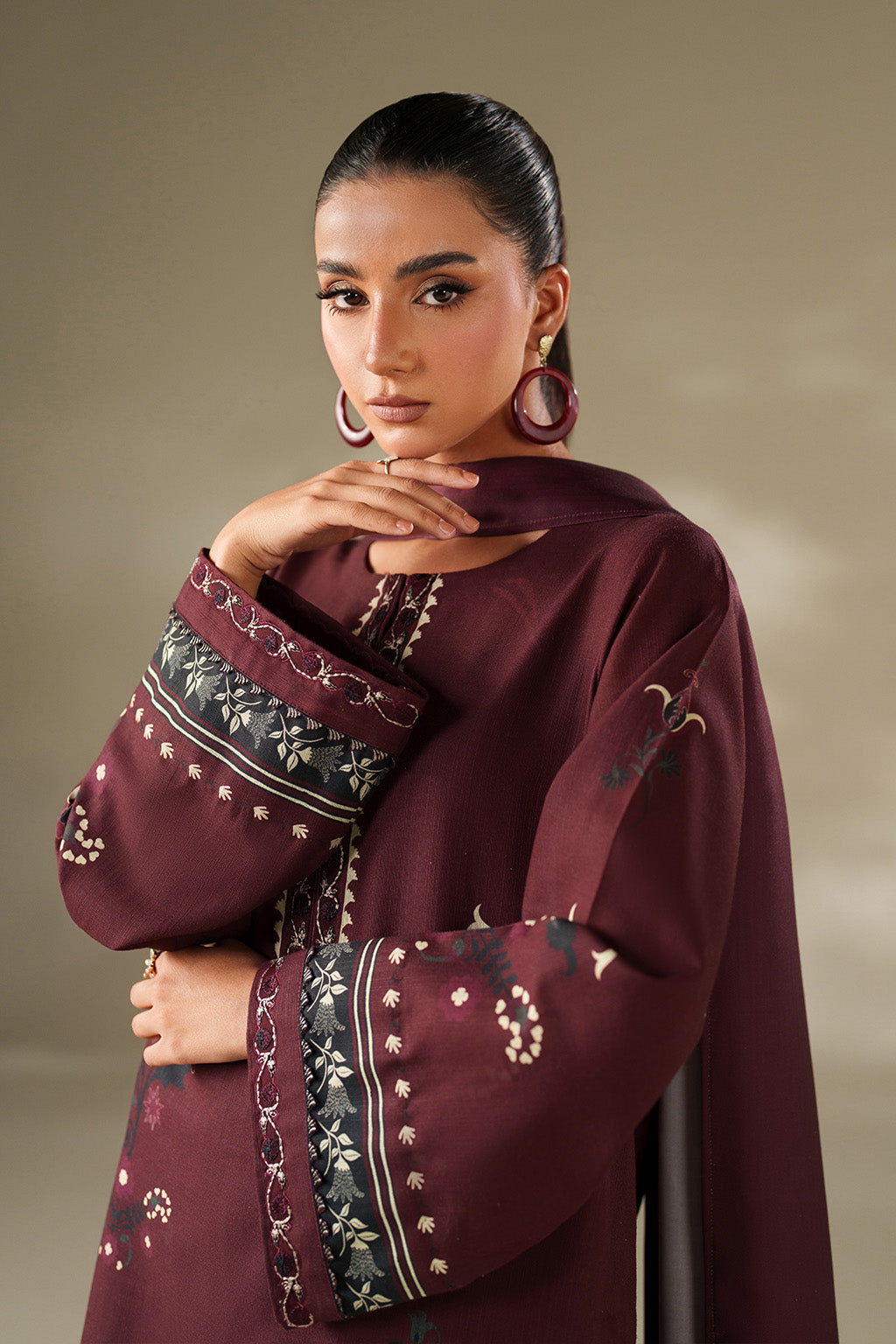 Iznik | Winter Chapter 25 | UE-570 Printed Khaddar