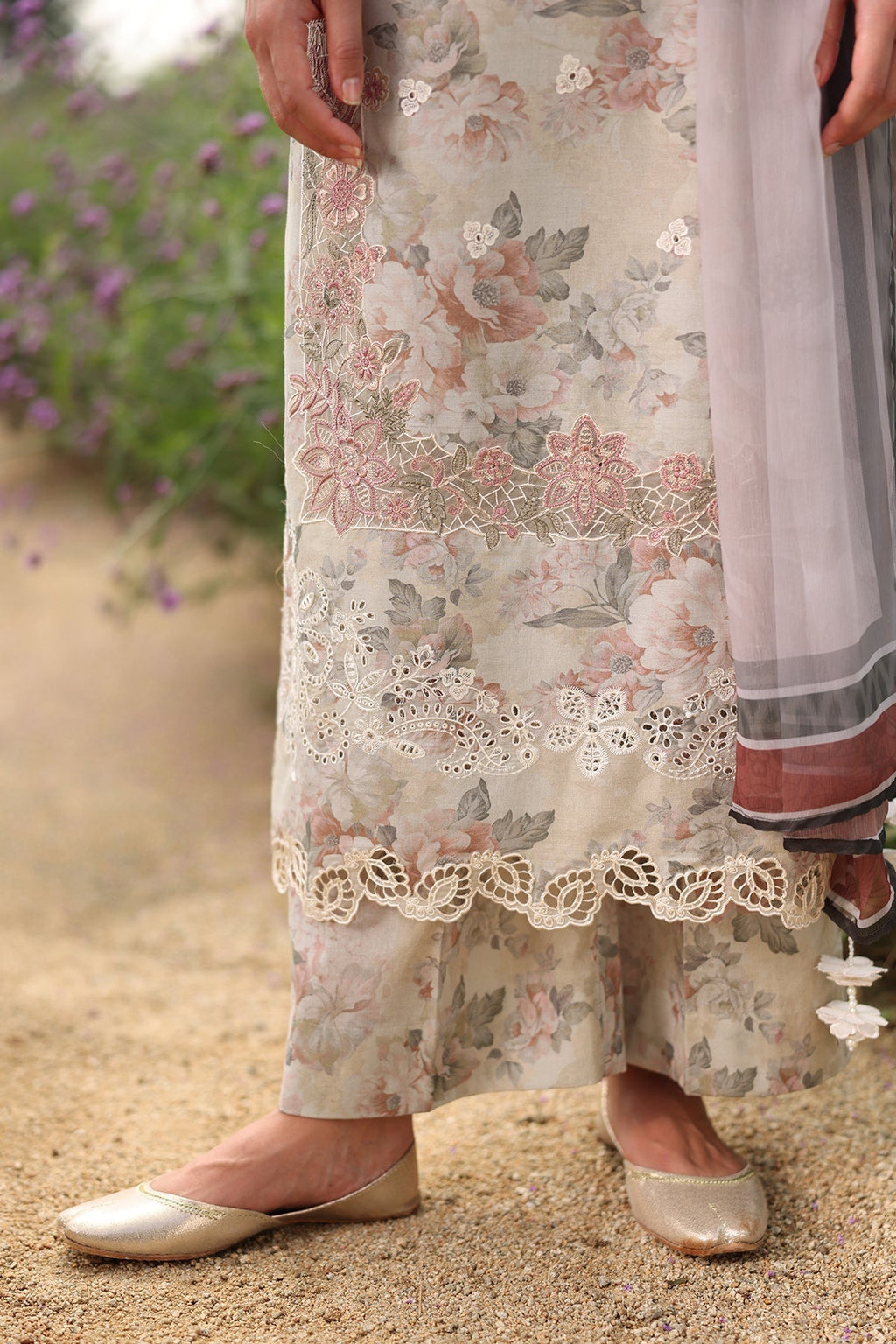 Baroque | Embroidered Lawn | SF-4225