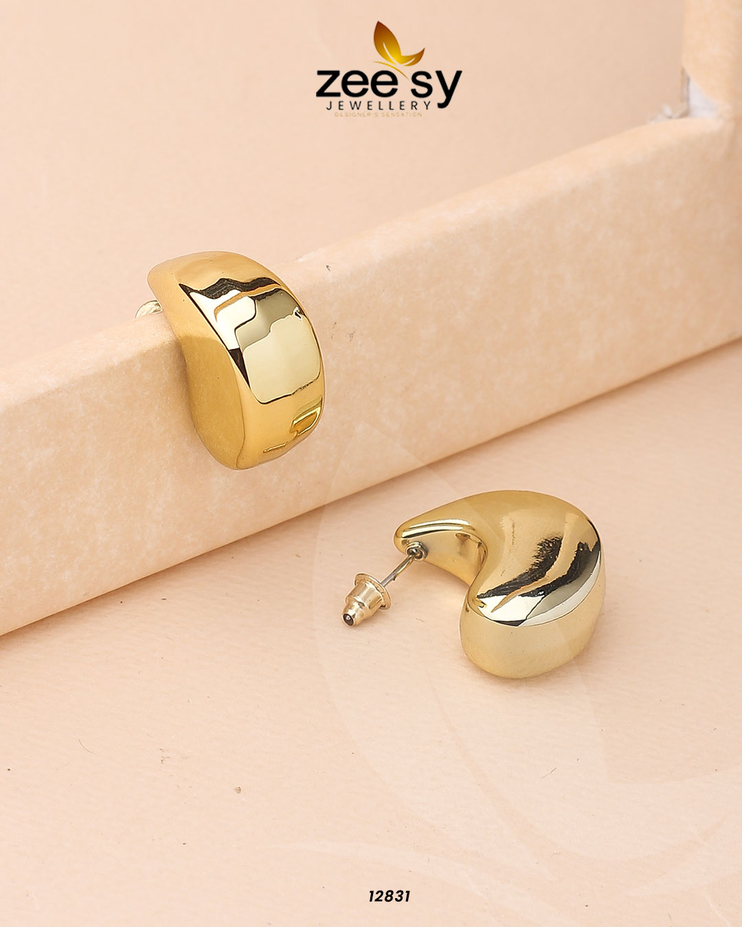 Crescent Hoop Earrings - Libasekhas