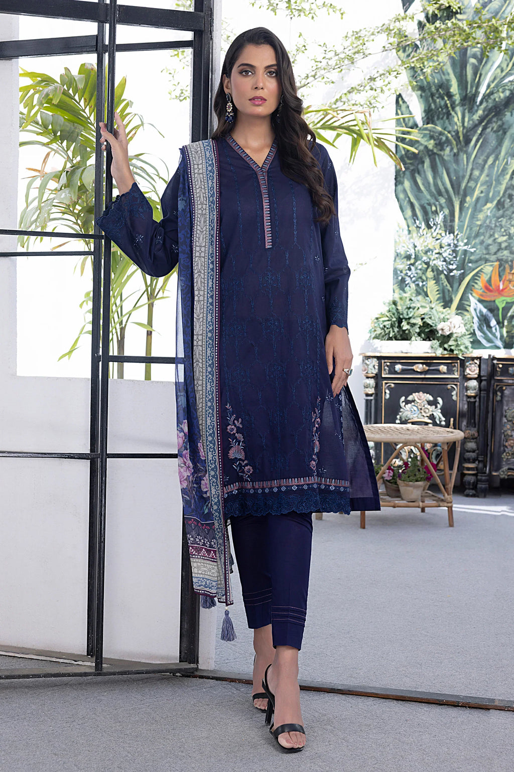 LSM | Spring Embroidered | 0122 - Riwayat-e-Khas