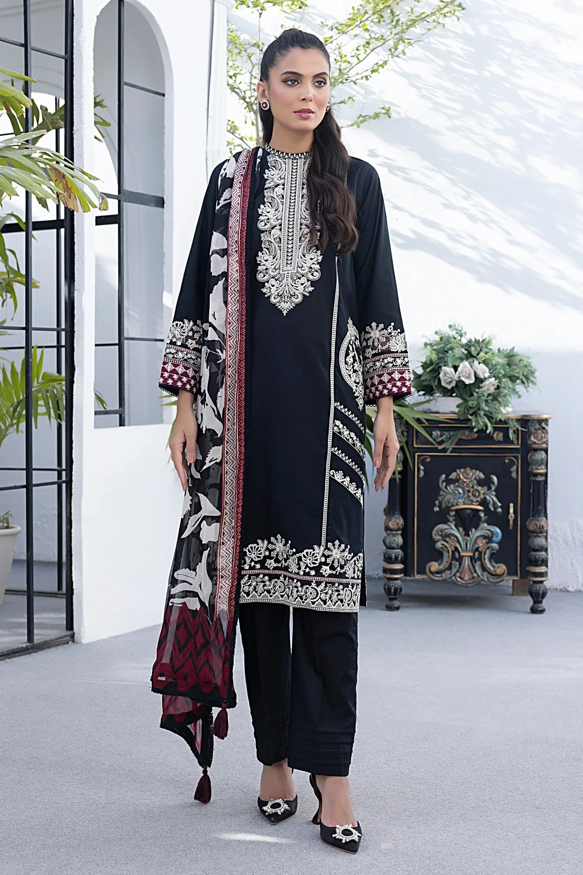 LSM | Spring Embroidered | 0021 - Riwayat-e-Khas
