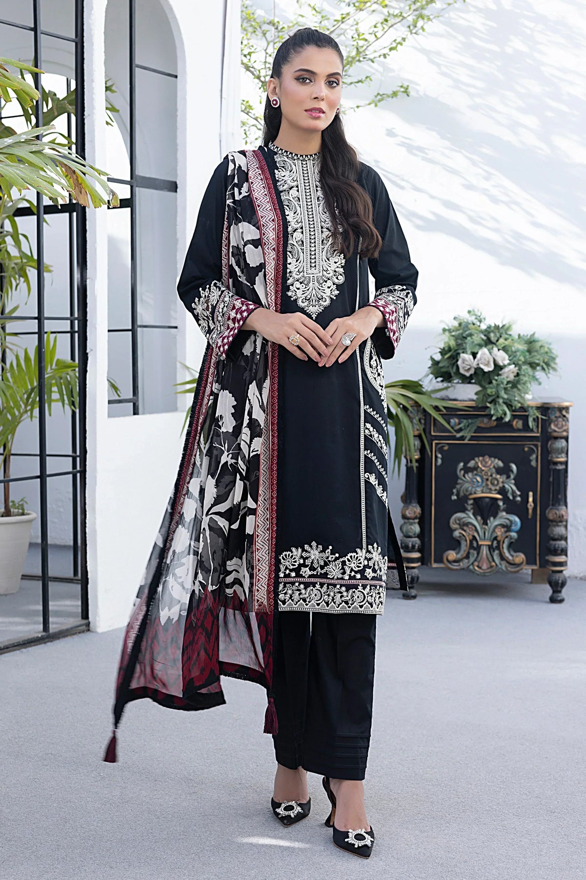 LSM | Spring Embroidered | 0021 - Riwayat-e-Khas