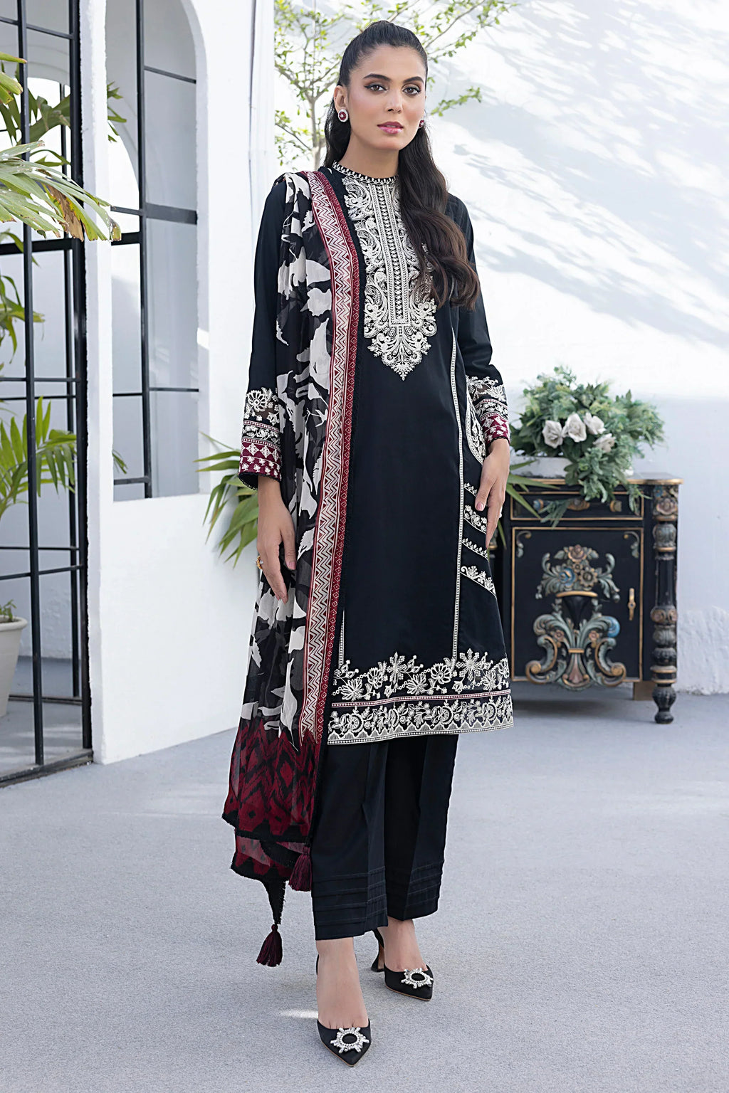 LSM | Spring Embroidered | 0021 - Riwayat-e-Khas