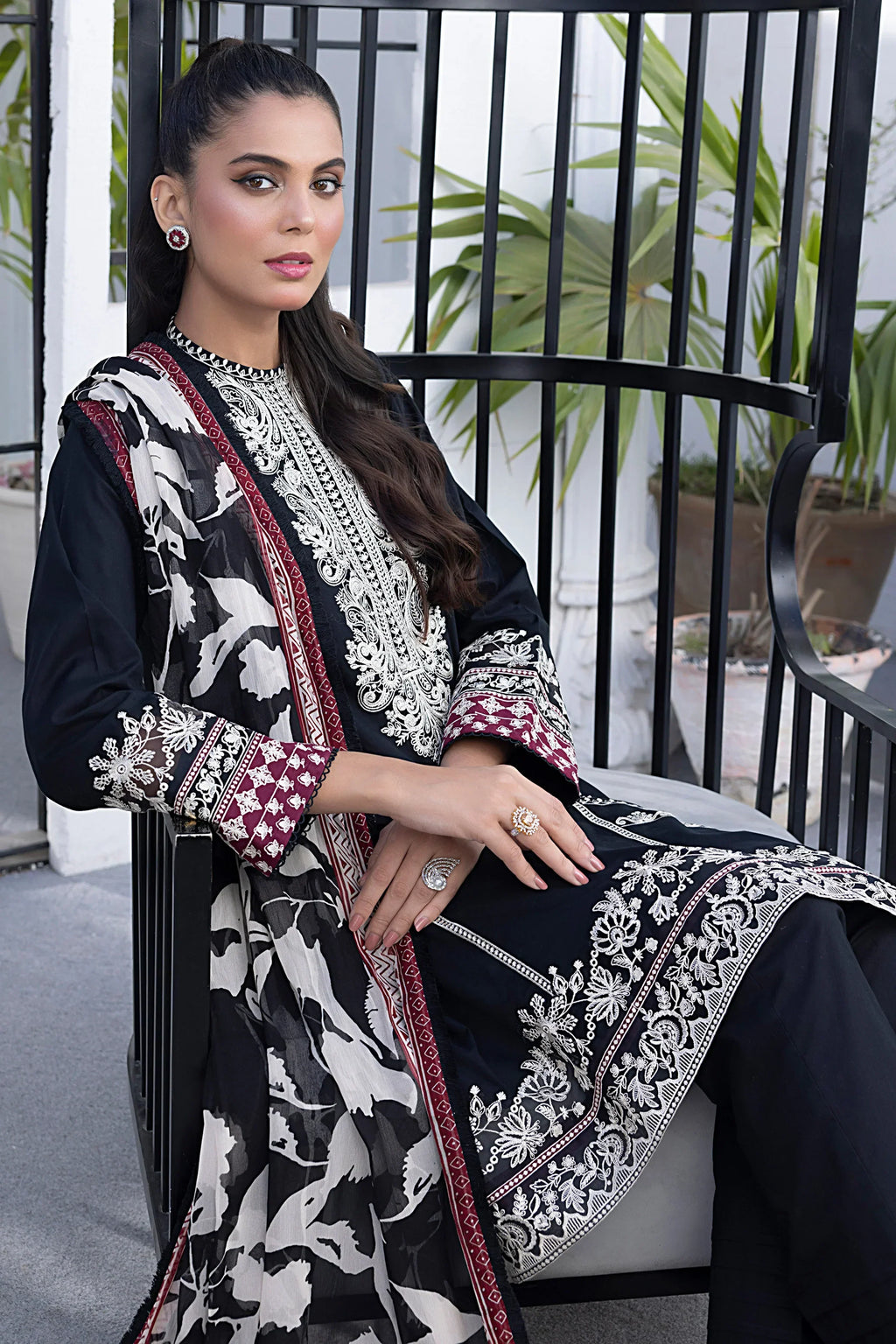 LSM | Spring Embroidered | 0021 - Riwayat-e-Khas