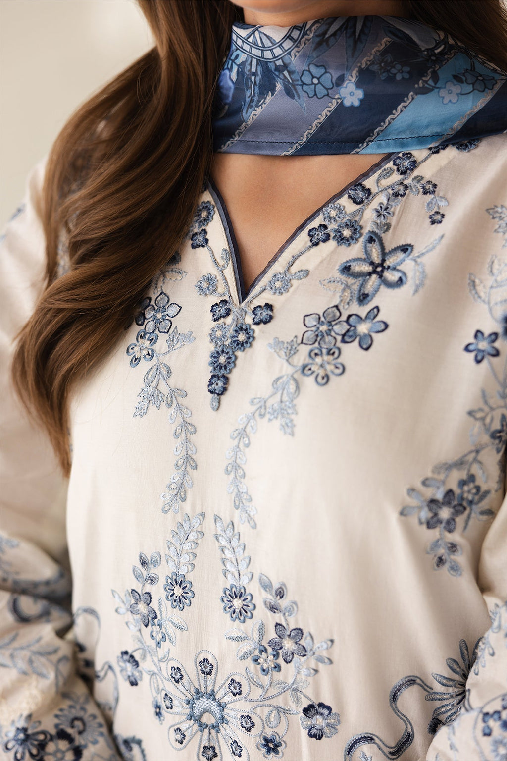 Baroque | Embroidered Lawn | SF-4423