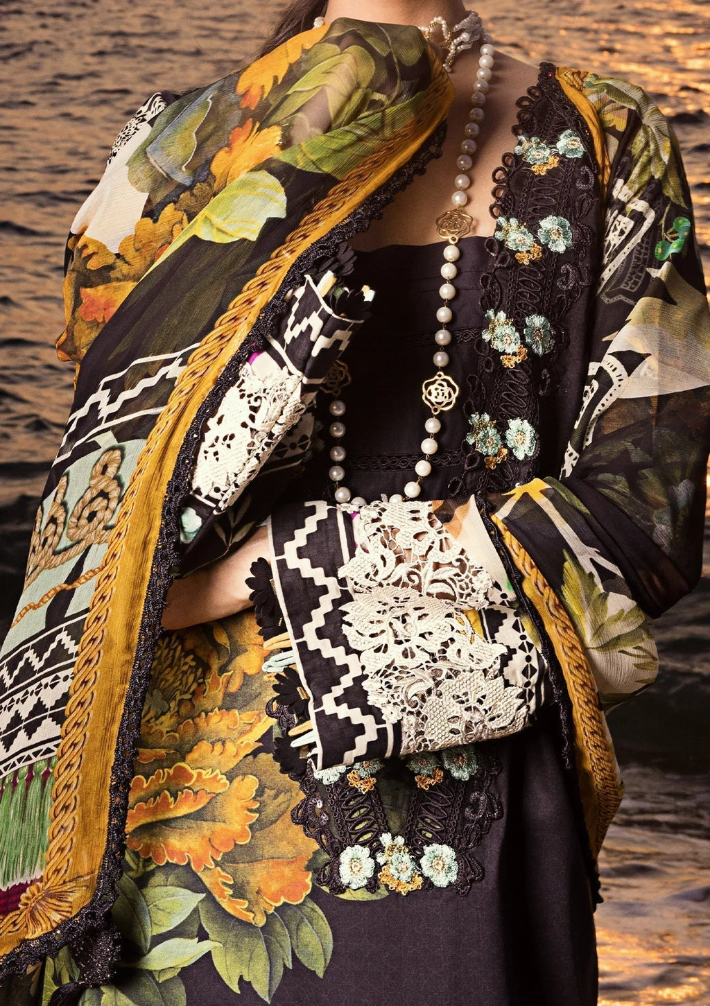 ELAF Signature Embroidered Lawn 3Pc Suit ESL-08B NIGHTFALL