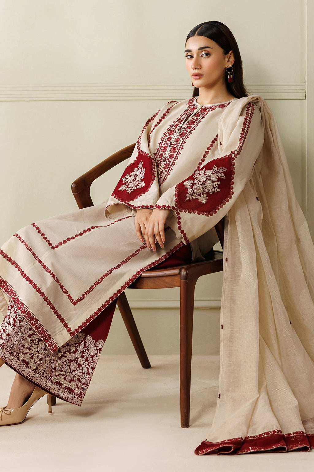 Baroque | Embroidered Lawn | SF-4421
