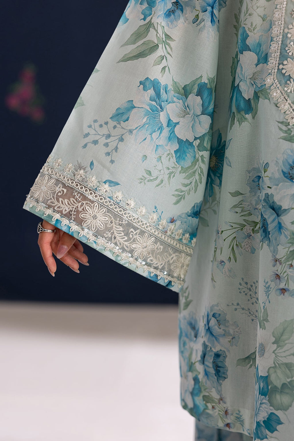 Baroque | Embroidered Lawn | SF-4461