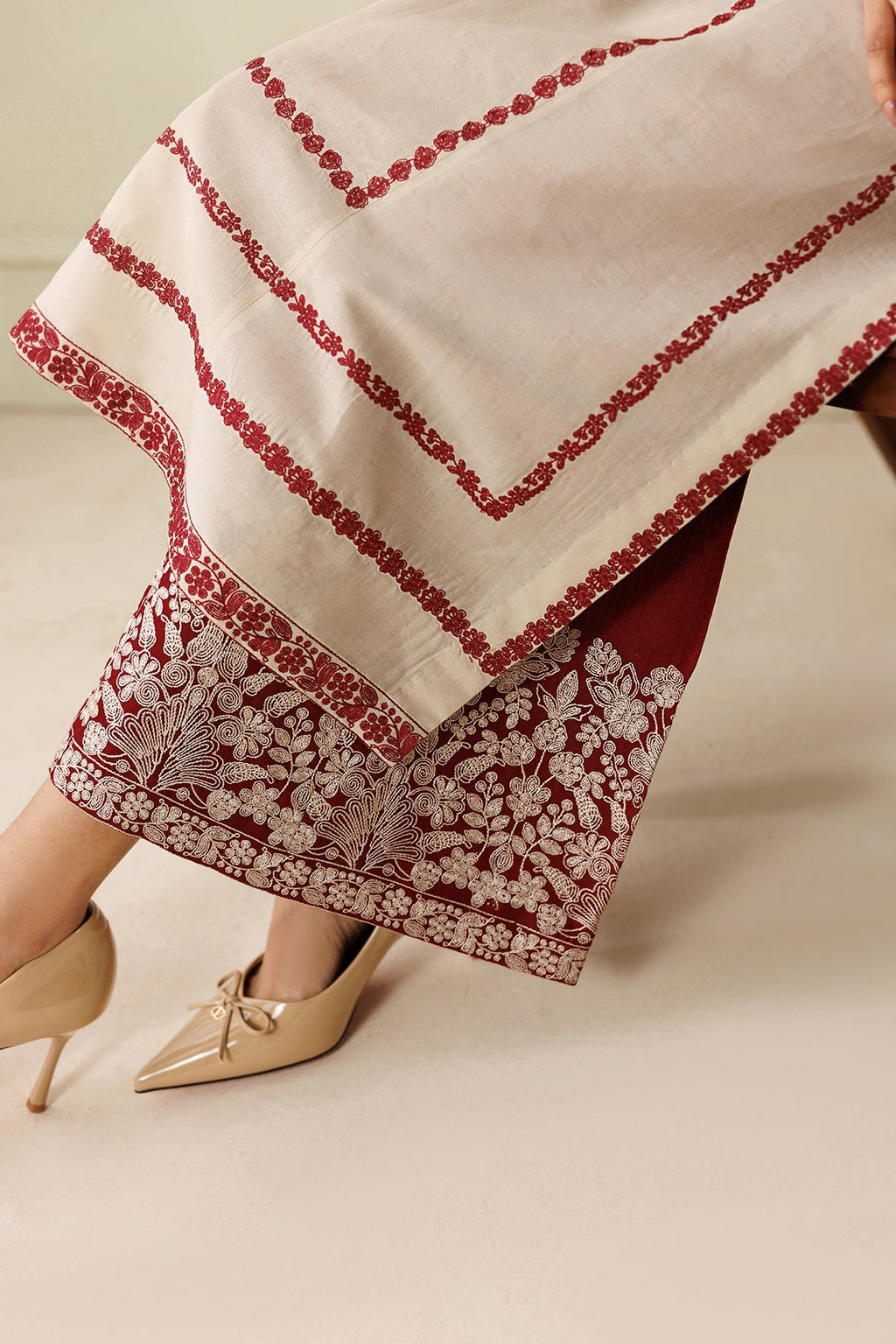 Baroque | Embroidered Lawn | SF-4421
