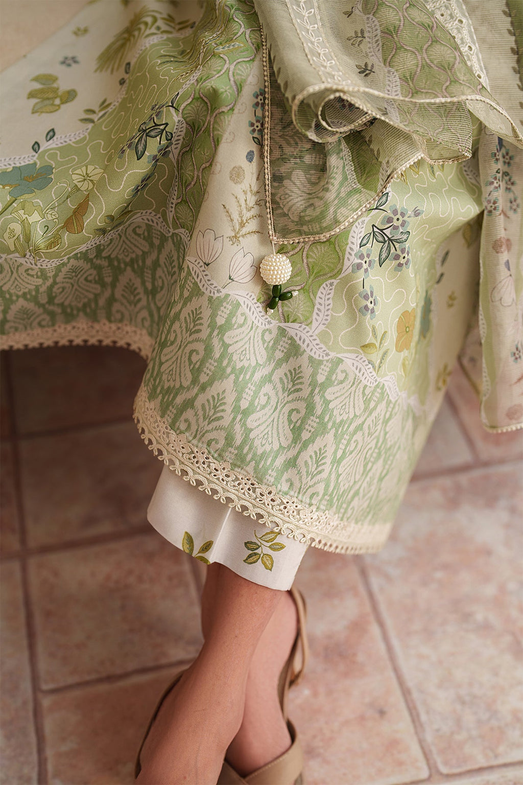 Baroque | Embroidered Lawn | SF-4406