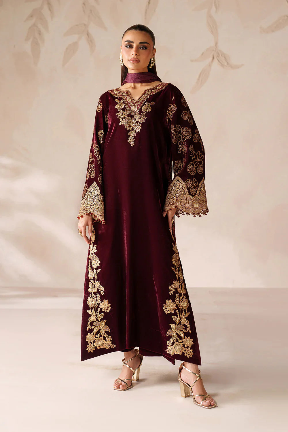 Baroque | EMBROIDERED VELVET | PR-1201