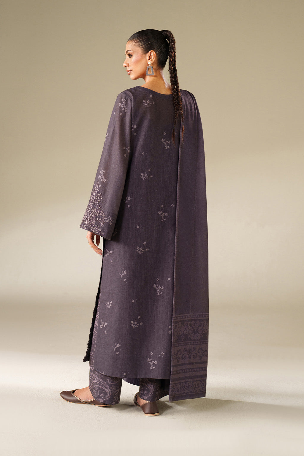 Iznik | Winter Chapter 25 | UE-558 Printed Khaddar
