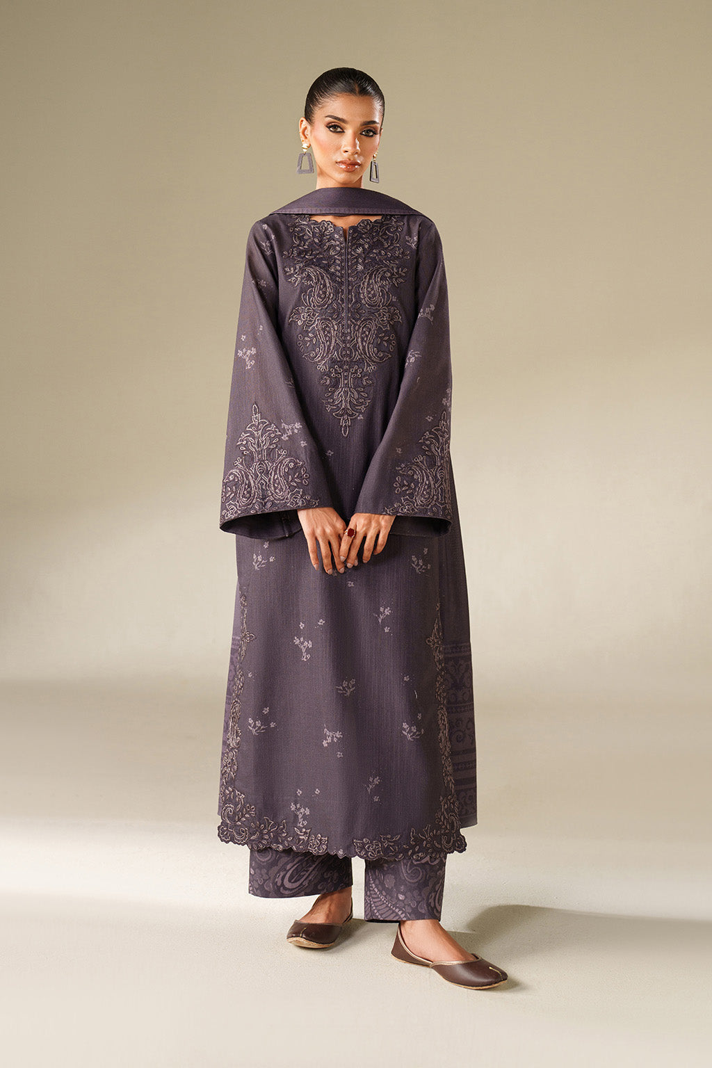 Iznik | Winter Chapter 25 | UE-558 Printed Khaddar