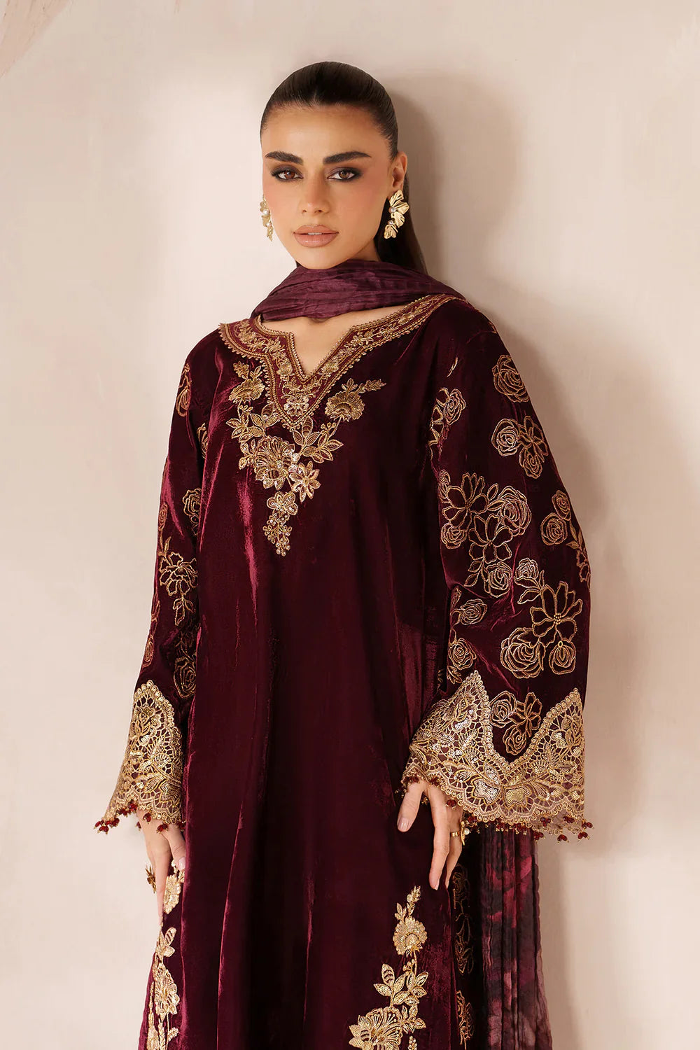 Baroque | EMBROIDERED VELVET | PR-1201