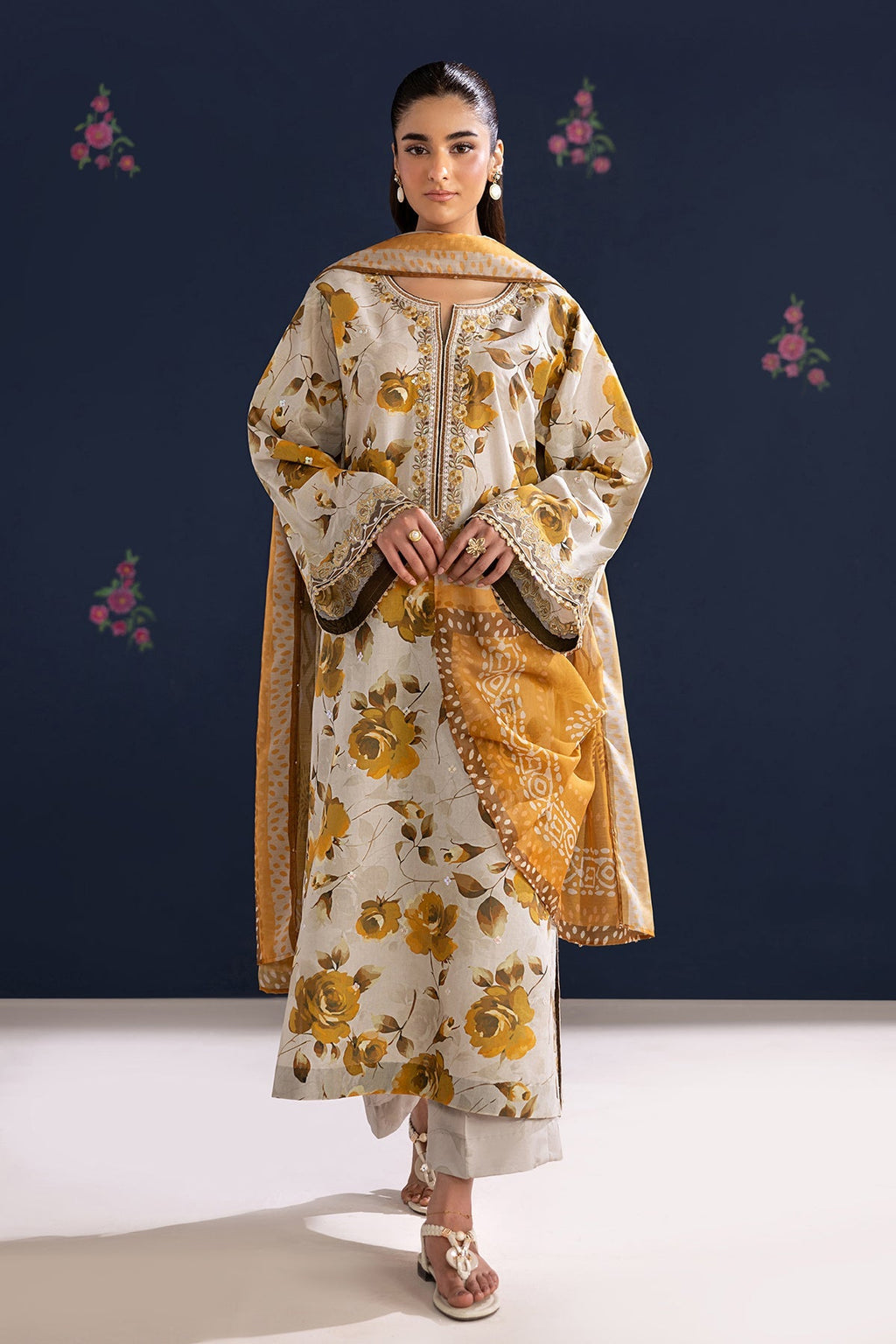 Baroque | Embroidered Lawn | SF-4462
