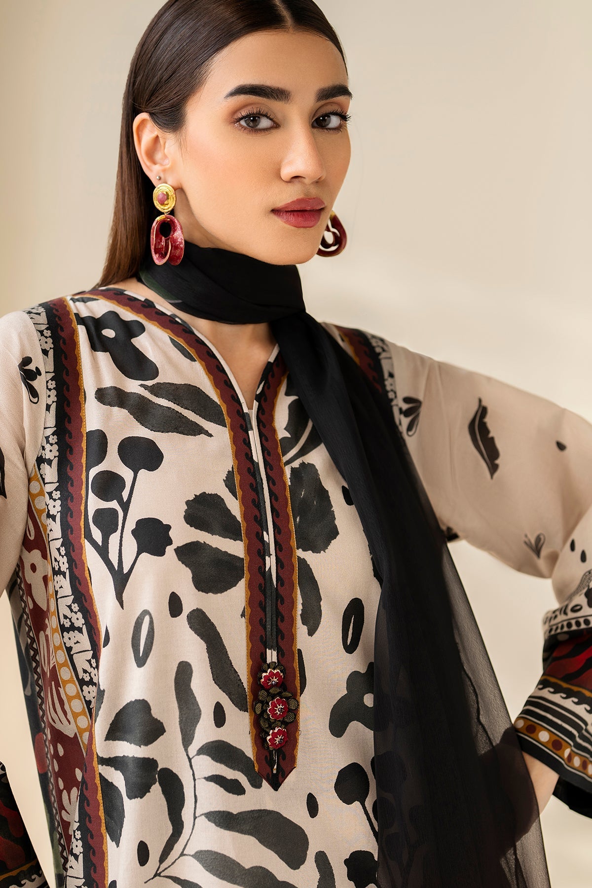 Baroque | Embroidered Lawn | SF-4199