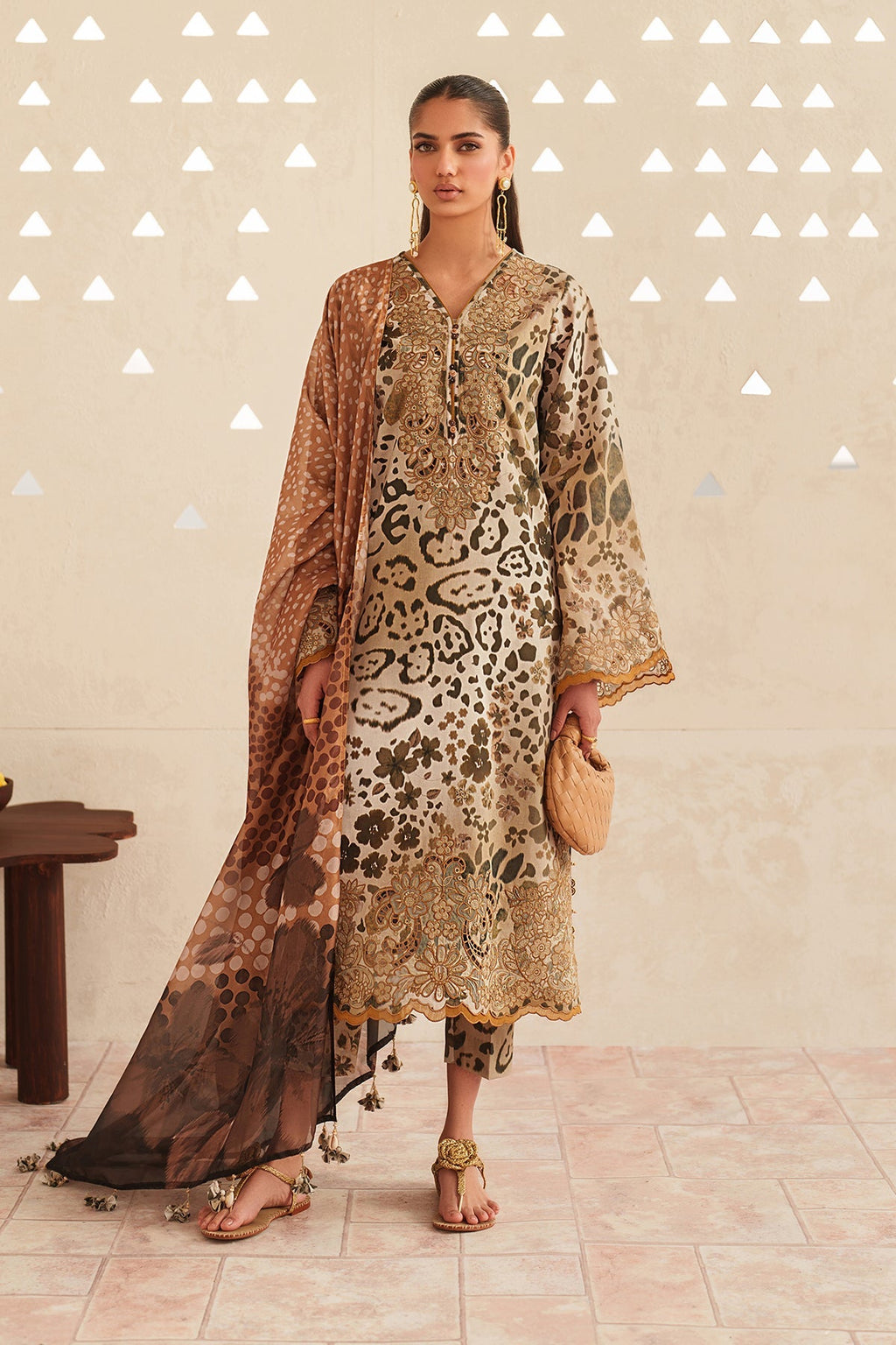 Baroque | Embroidered Lawn | SF-4408