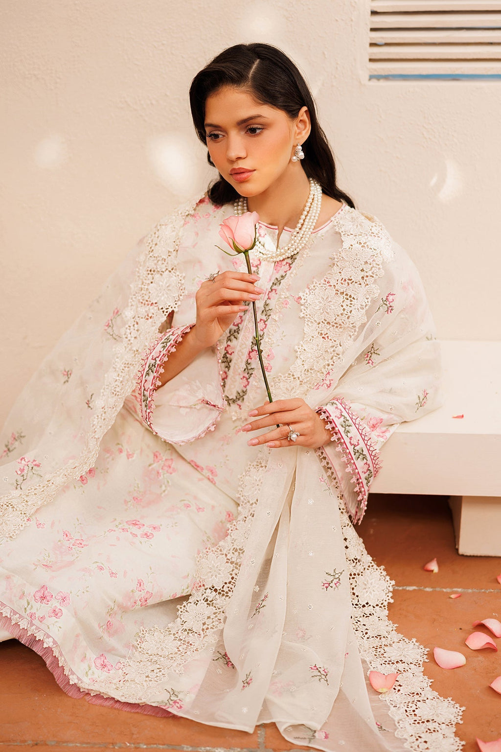 Baroque | Embroidered Lawn | SF-4392