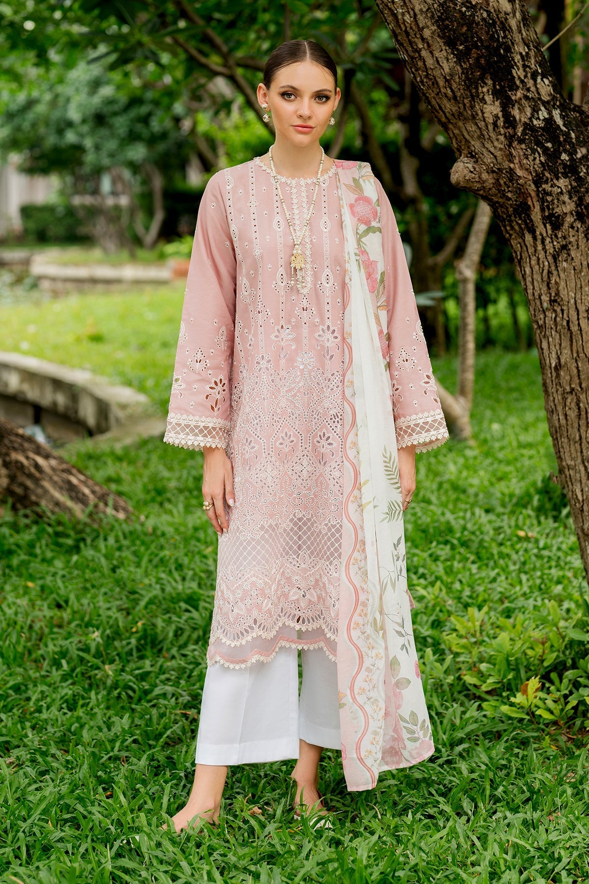 Baroque | Embroidered Lawn | SF-4264