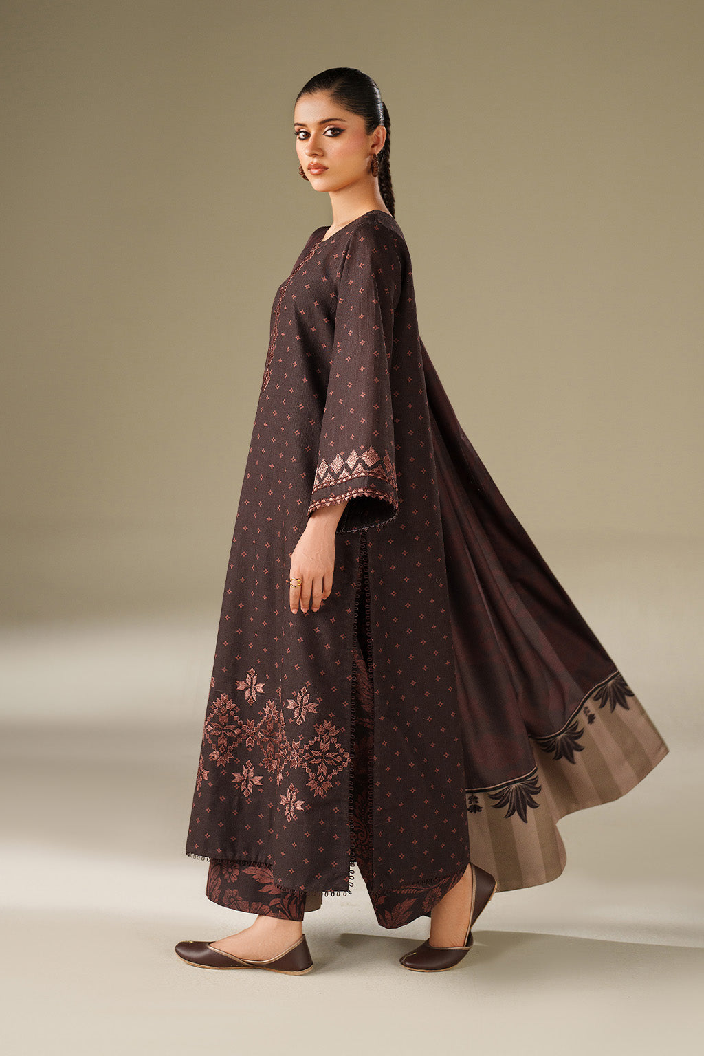 Iznik | Winter Chapter 25 | UE-559 Printed Khaddar