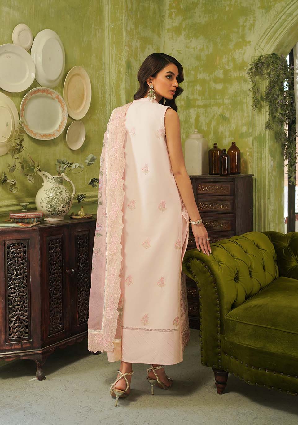Zarqash | Tresor Luxury Lawn 24 | ZQT 003 FLORA - Riwayat-e-khas