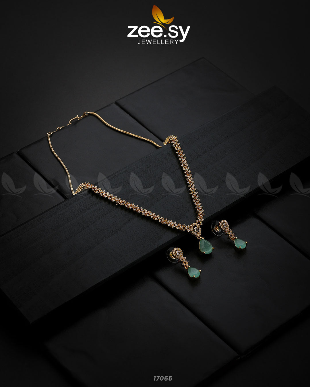 Nargis Zircon Necklace - Libasekhas