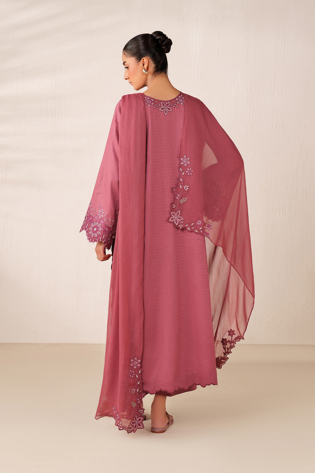 Iznik | Ramadan Edit | UE-598 Embroidered Lawn